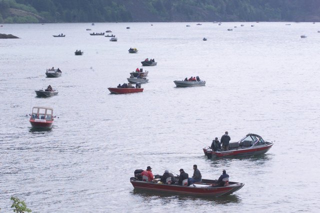 Crowded Lake